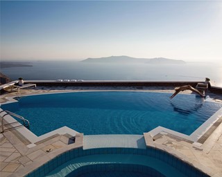 Caldera view studios with outdoor jacuzzi Caldera view studios with outdoor jacuzzi