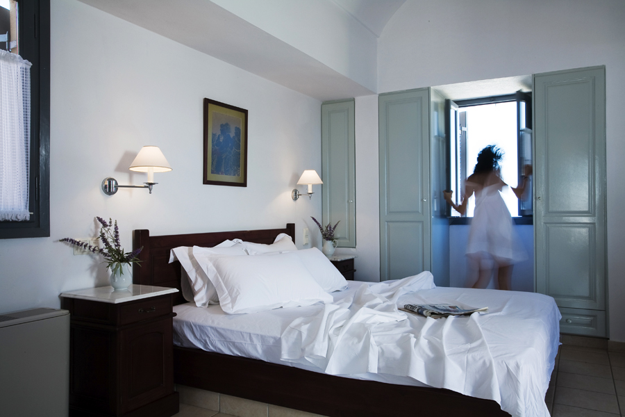 Caldera honeymoon suites