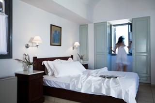 Caldera honeymoon suites Caldera honeymoon suites